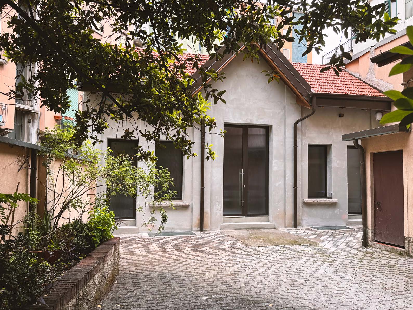 MEWS 1909 courtyard facade
